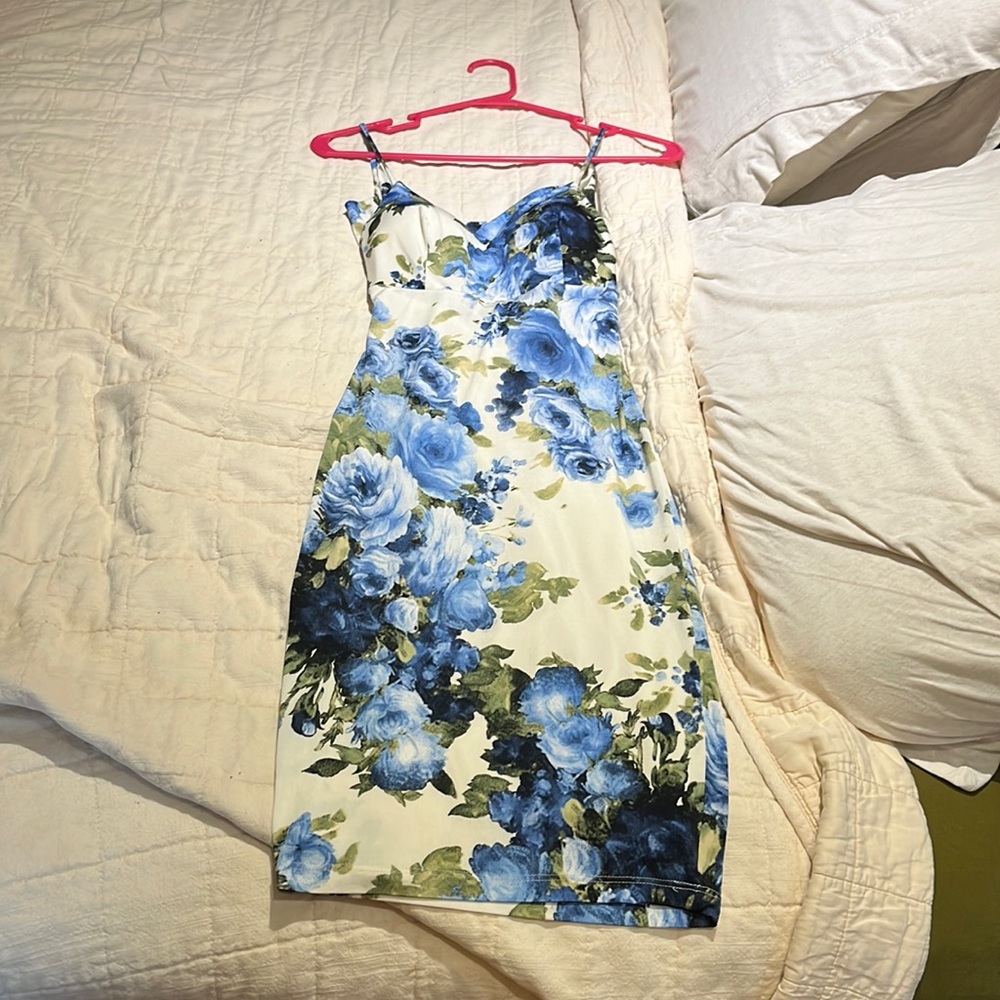 Body on floral dress